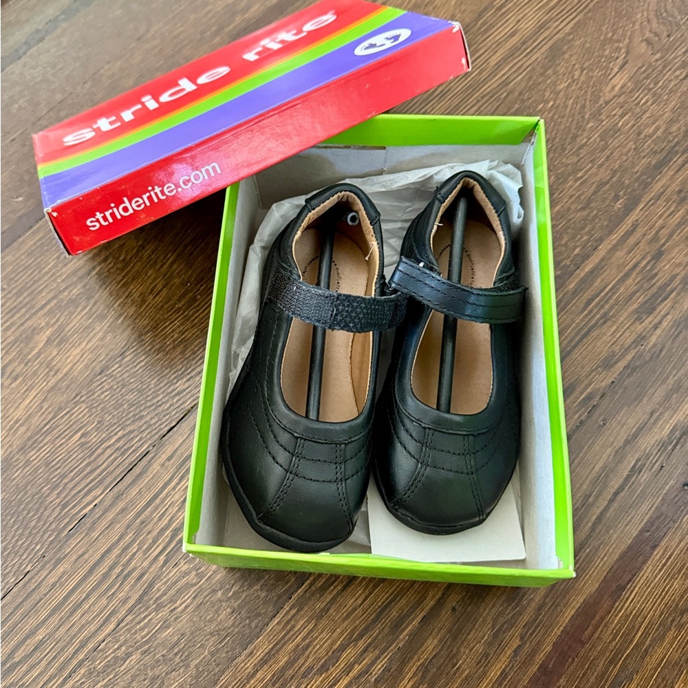NWT Stride Rite Black Mary Jane Girls Dress Shoes School Uniform Wide Size 8.5